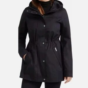 Hunter Women's Black raincoat